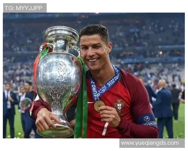 全球足坛巨星风采:盘点各国足球传奇人物及其辉煌成就 全球足坛巨星风采:盘点各国足球传奇人物及其辉煌成就